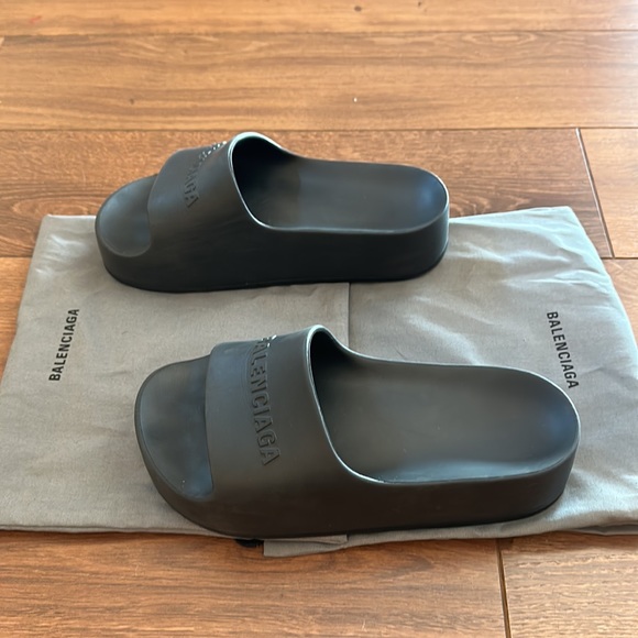 Balenciaga Chunky Slides - Picture 3 of 8